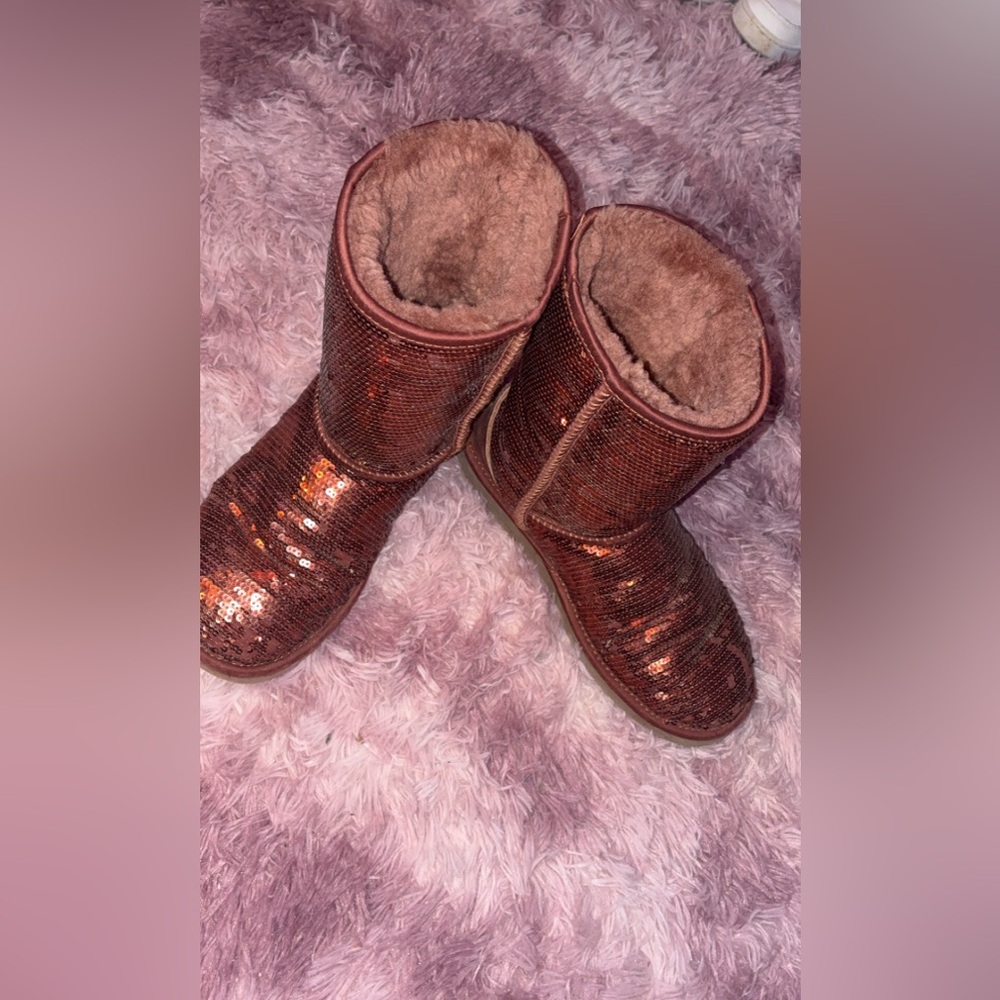 UGG red, Gold Sequin Women's Boots